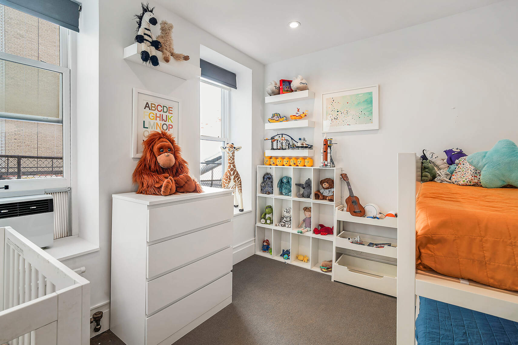 60 Pineapple Street, Unit 7I Brooklyn, NY 11201 - Photo 10 of 14 a room with storage and utility