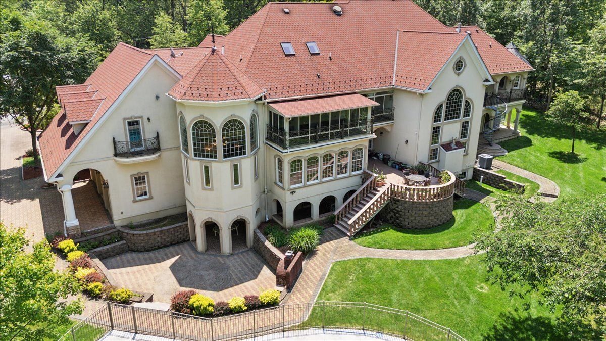 $3,945,000 | 115 Skyline Drive, Watchung, NJ 07069