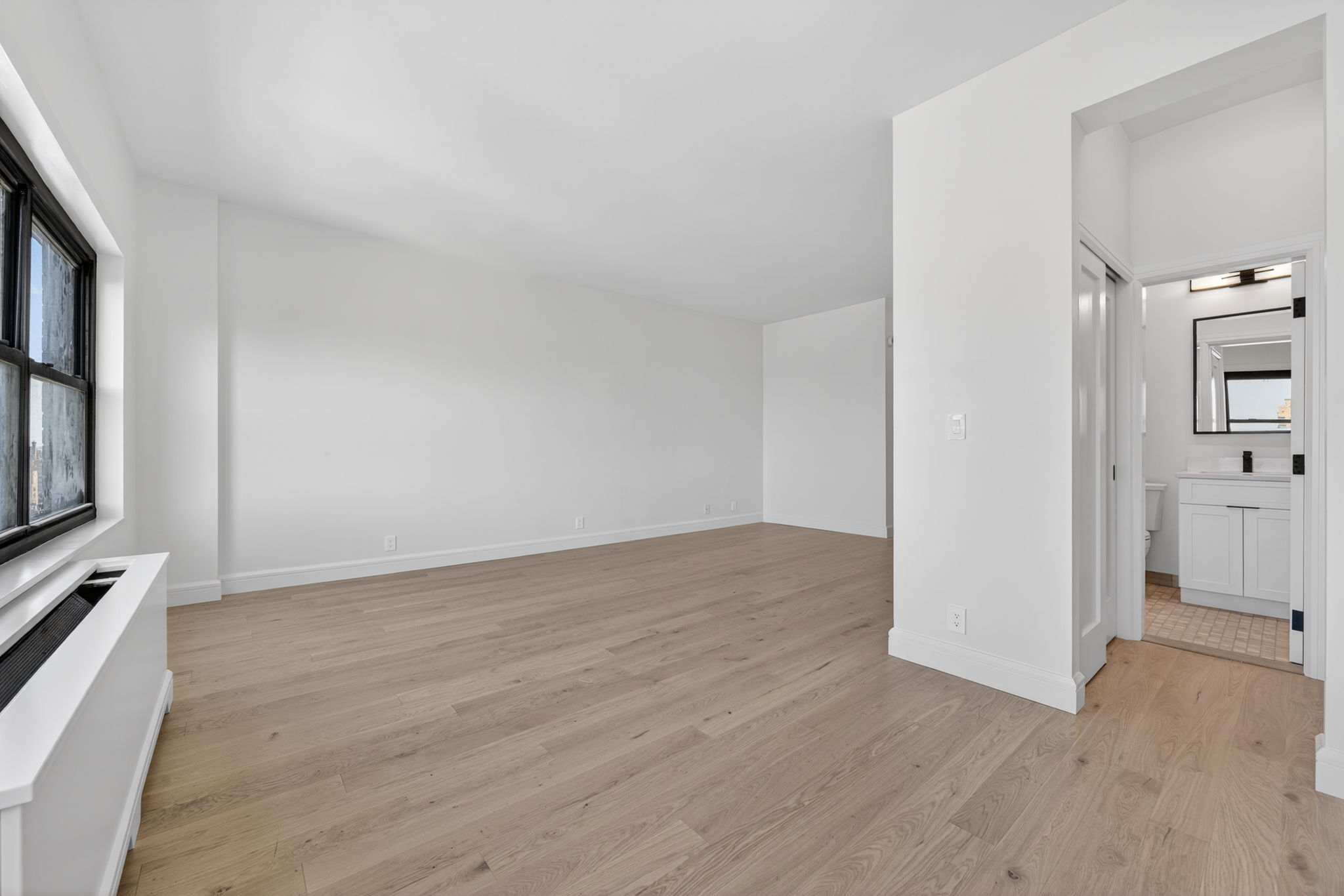 160 West End Avenue, Unit 30M Manhattan, NY 10023 - Photo 8 of 15