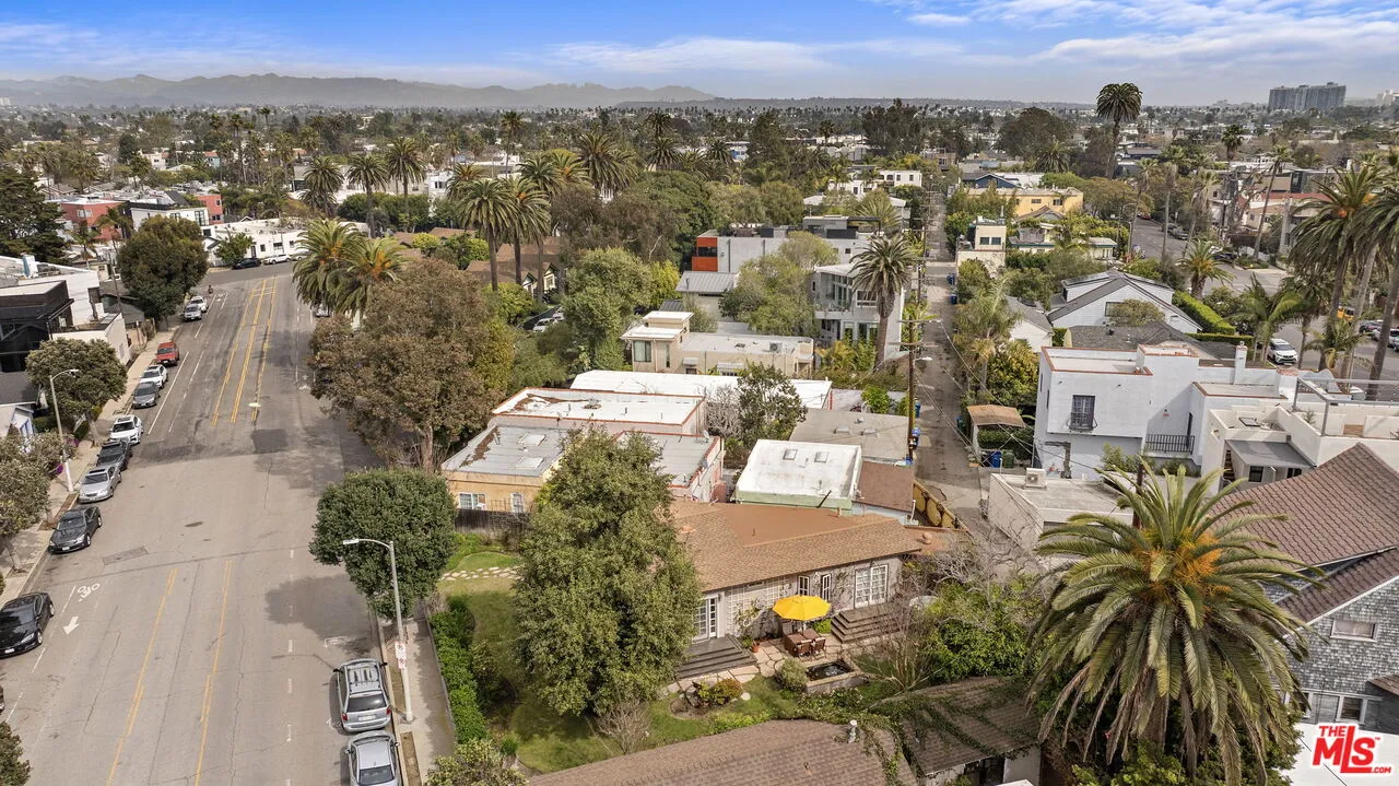 $2,750,000 | 308 Windward Avenue, Venice, CA 90291