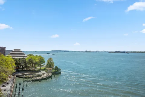 $2,230,000 | 21 South End Avenue, Unit PH1A | Battery Park City