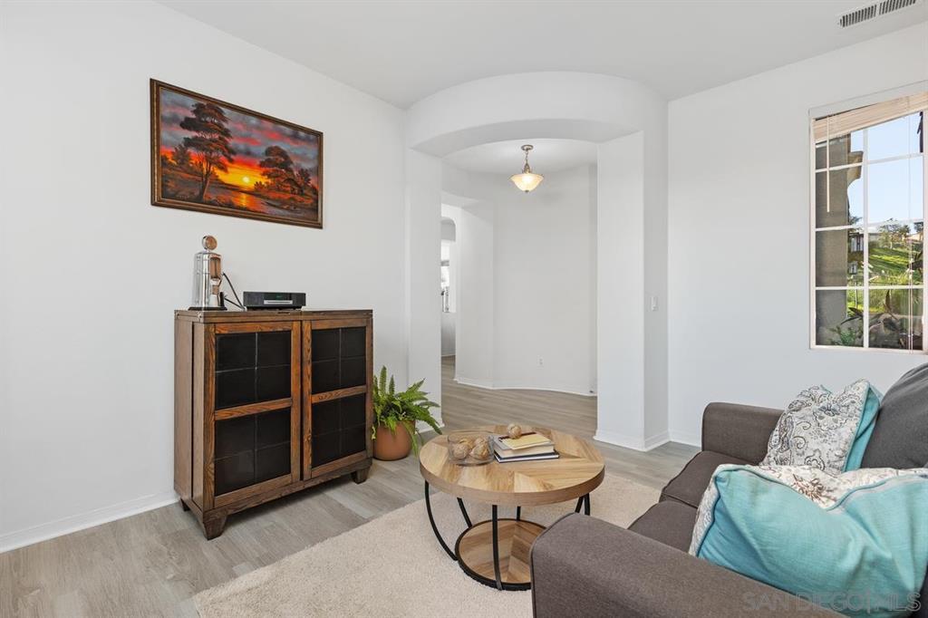 475 Taylor Drive Oceanside, CA 92056 - Photo 3 of 27