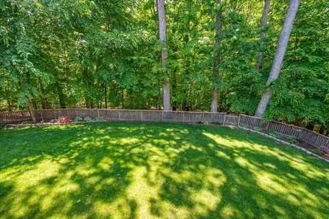 Contact Agent | 14 South Duke Street, Rockville, MD 20850