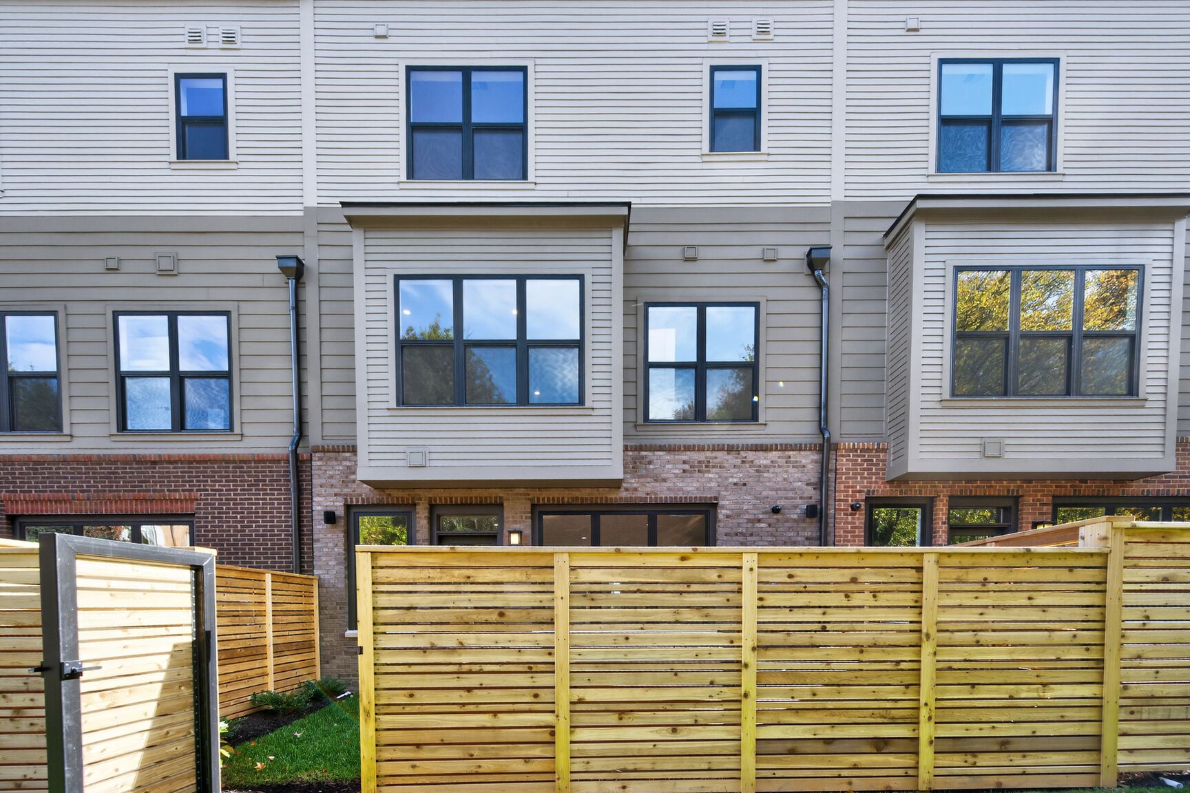 5348 Zenith Overlook Bethesda, MD 20816 - Photo 27 of 31