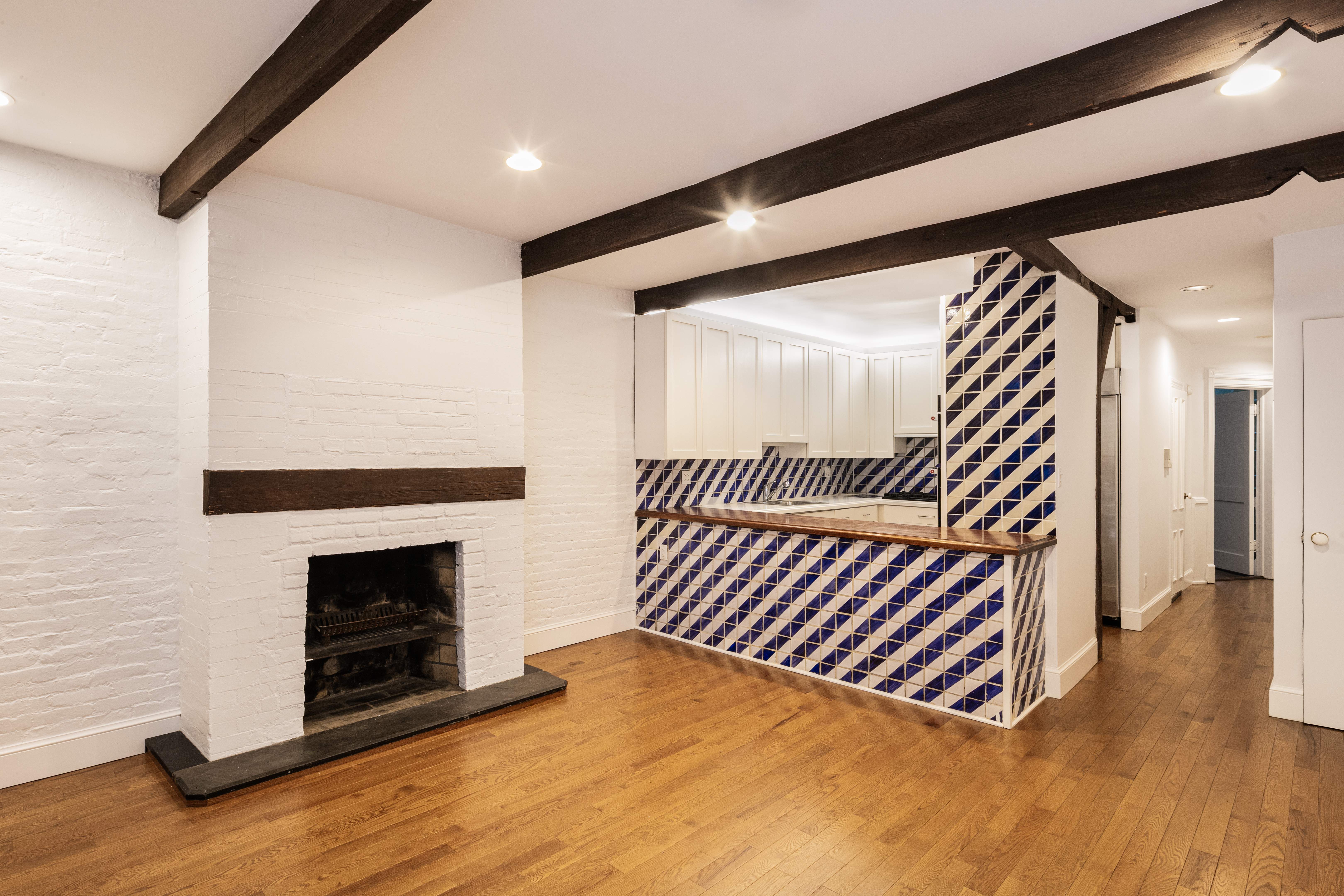 112 West 78th Street, Unit PARLOR Manhattan, NY 10024 - Photo 17 of 37 a view of livingroom with furniture and fireplace