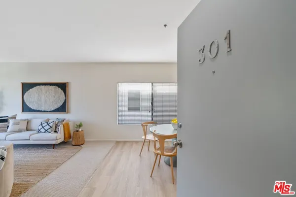 $1,138,000 | 1915 Malcolm Avenue, Unit 301, Los Angeles, CA 90025