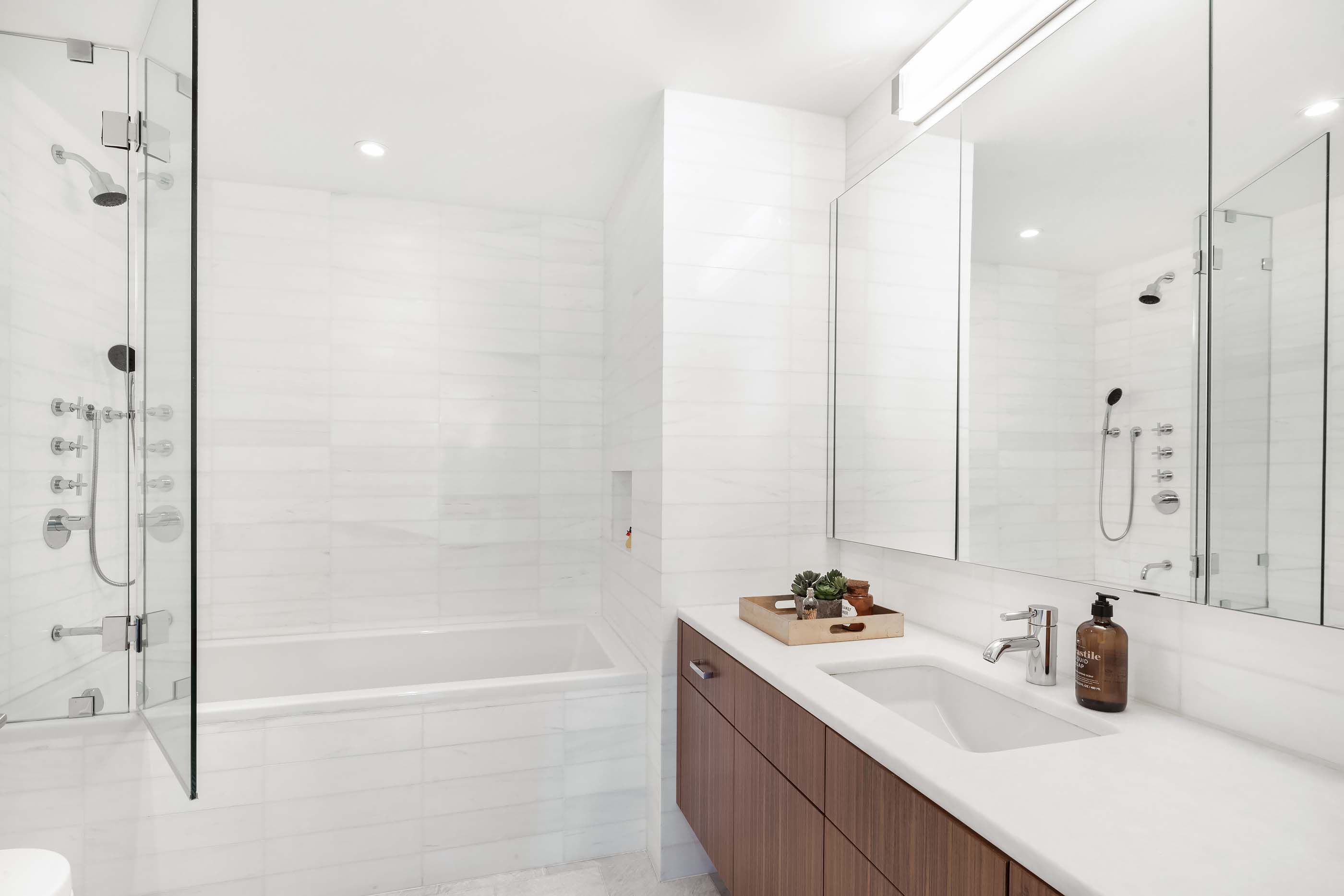 30 West 63rd Street, Unit 28D Manhattan, NY 10023 - Photo 23 of 41