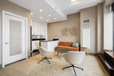 $1,500,000 | 1 Hanson Place, Unit 18L | Fort Greene