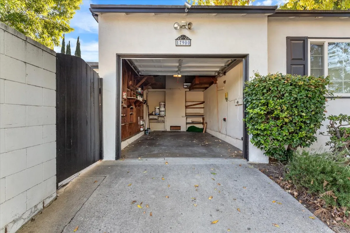 Contact Agent | 17900 Hatteras Street, Encino, CA 91316