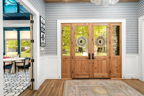 $2,300,000 | 3758 Drummond Street, Houston, TX 77025