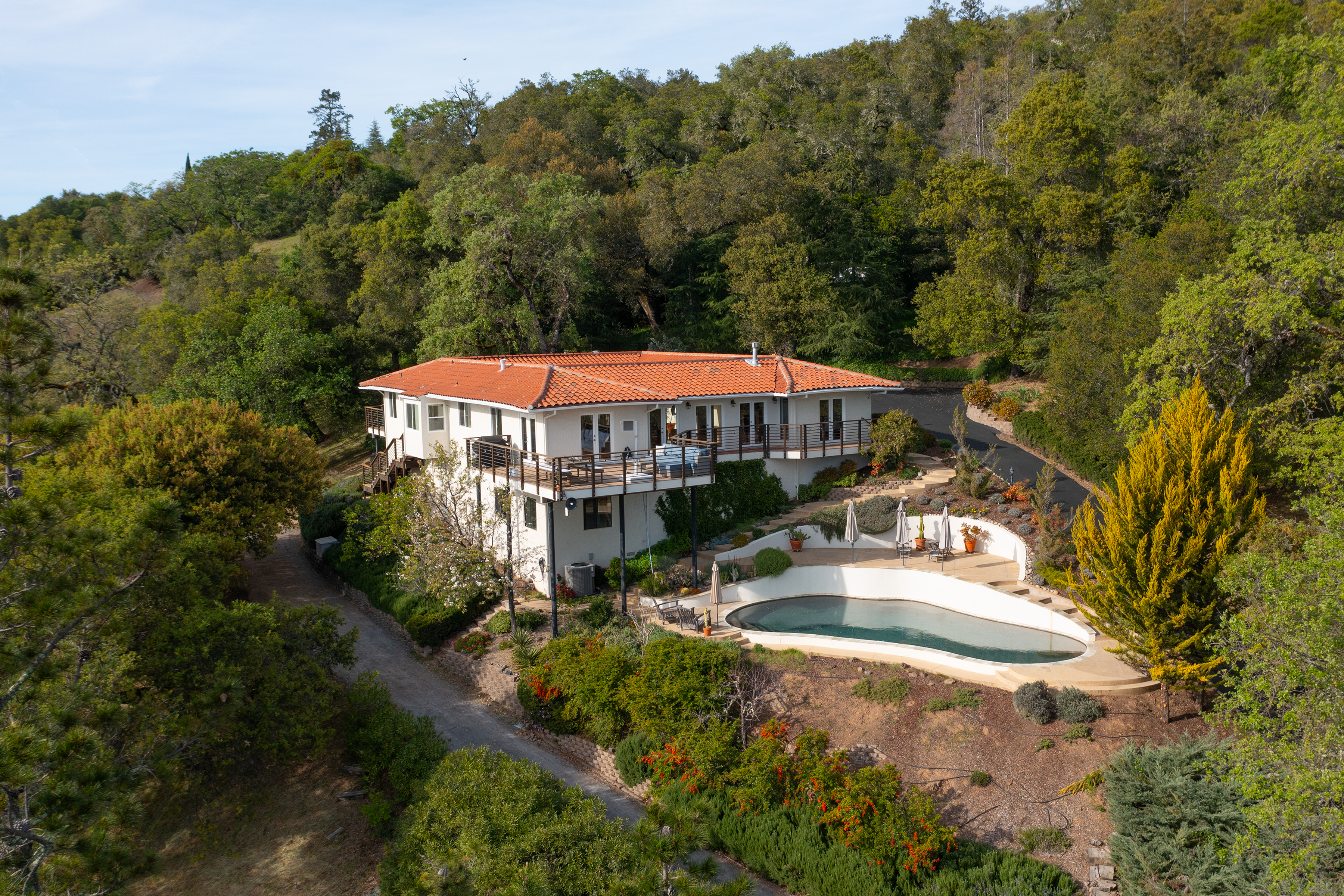 1163 Mountain Pine Road Cloverdale, CA 95425 - Photo 2 of 38