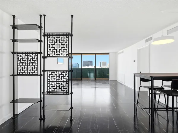 $300,000 | 1020 15th Street, Unit 38H, Denver, CO 80202