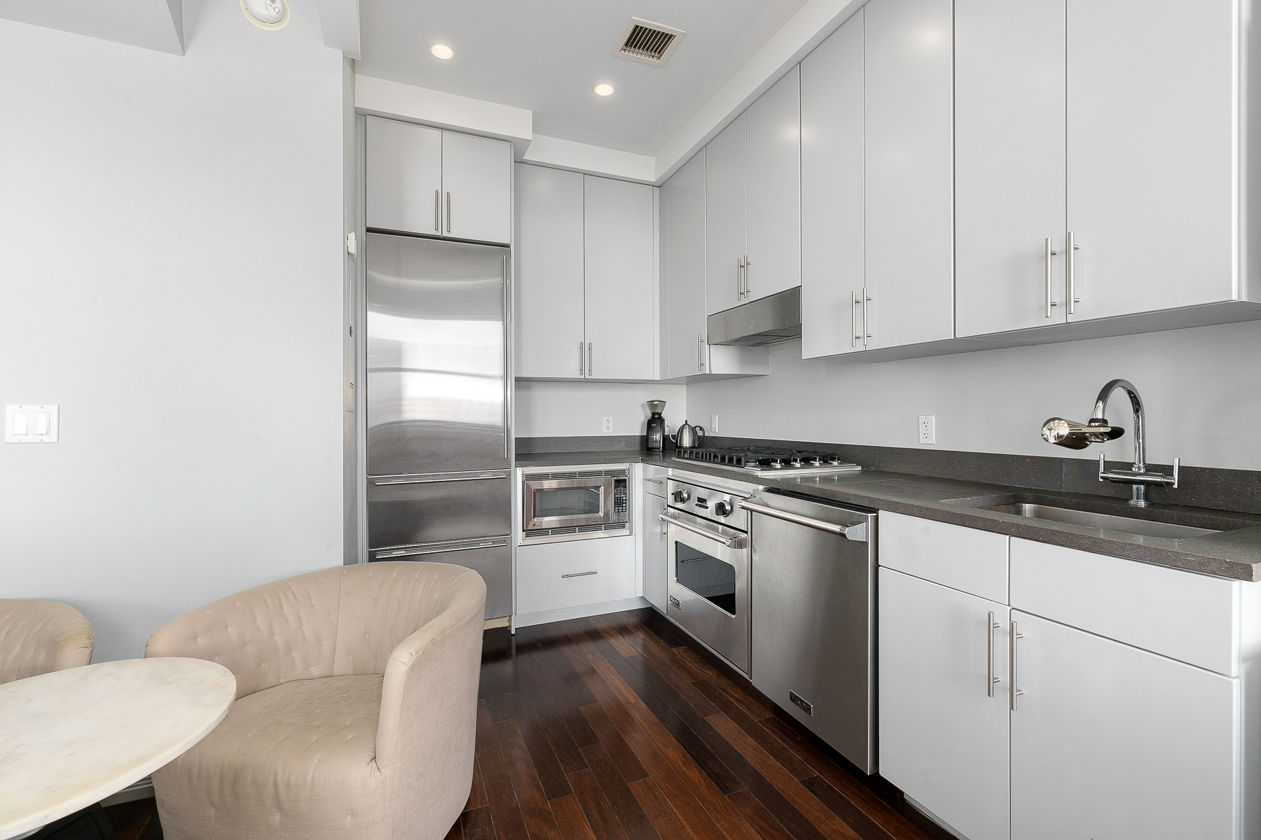 1 Hanson Place, Unit 11E Brooklyn, NY 11243 - Photo 5 of 7