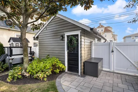$1,895,000 | 417 Ocean Avenue, Ocean City, NJ 08226