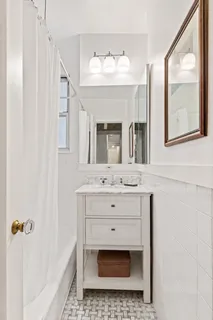 $519,000 | 136 East 36th Street, Unit 5D | Murray Hill
