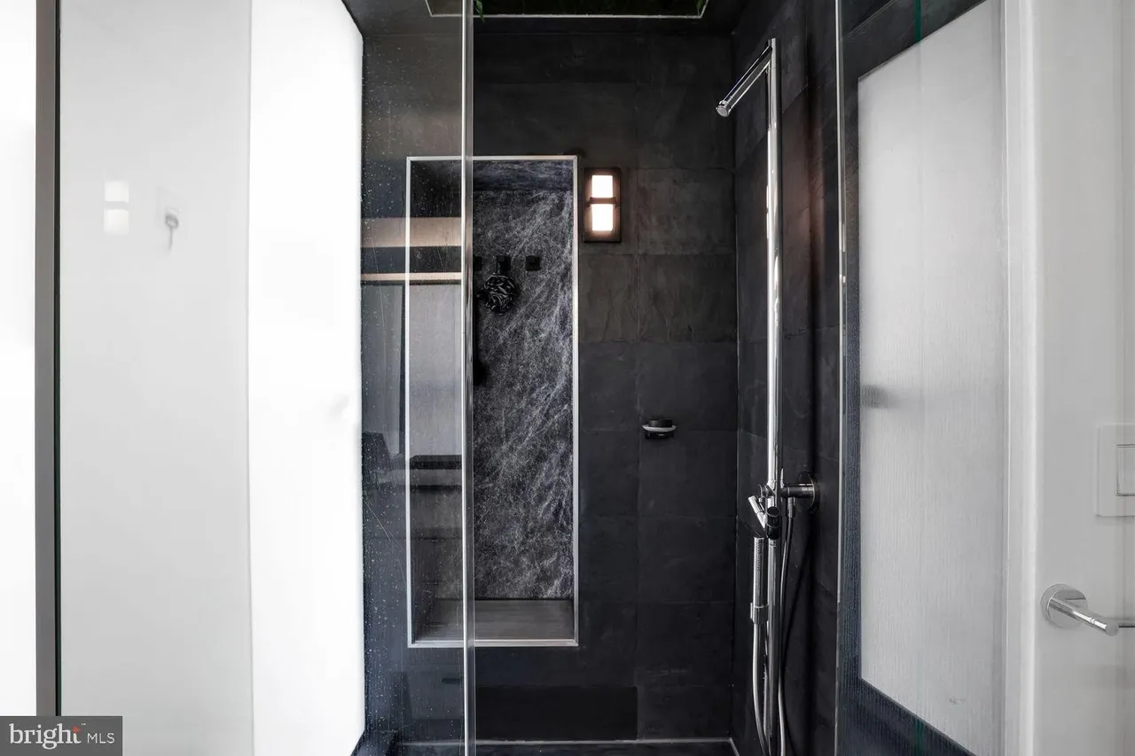 1630 19th Street Northwest Washington, DC 20009 - Photo 24 of 44