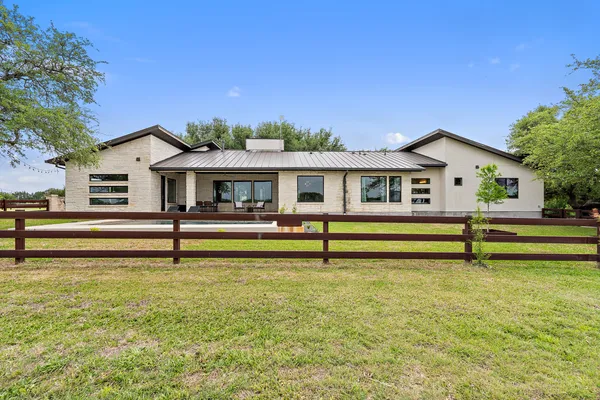$1,875,000 | 3921 County Road 258, Liberty Hill, TX 78642