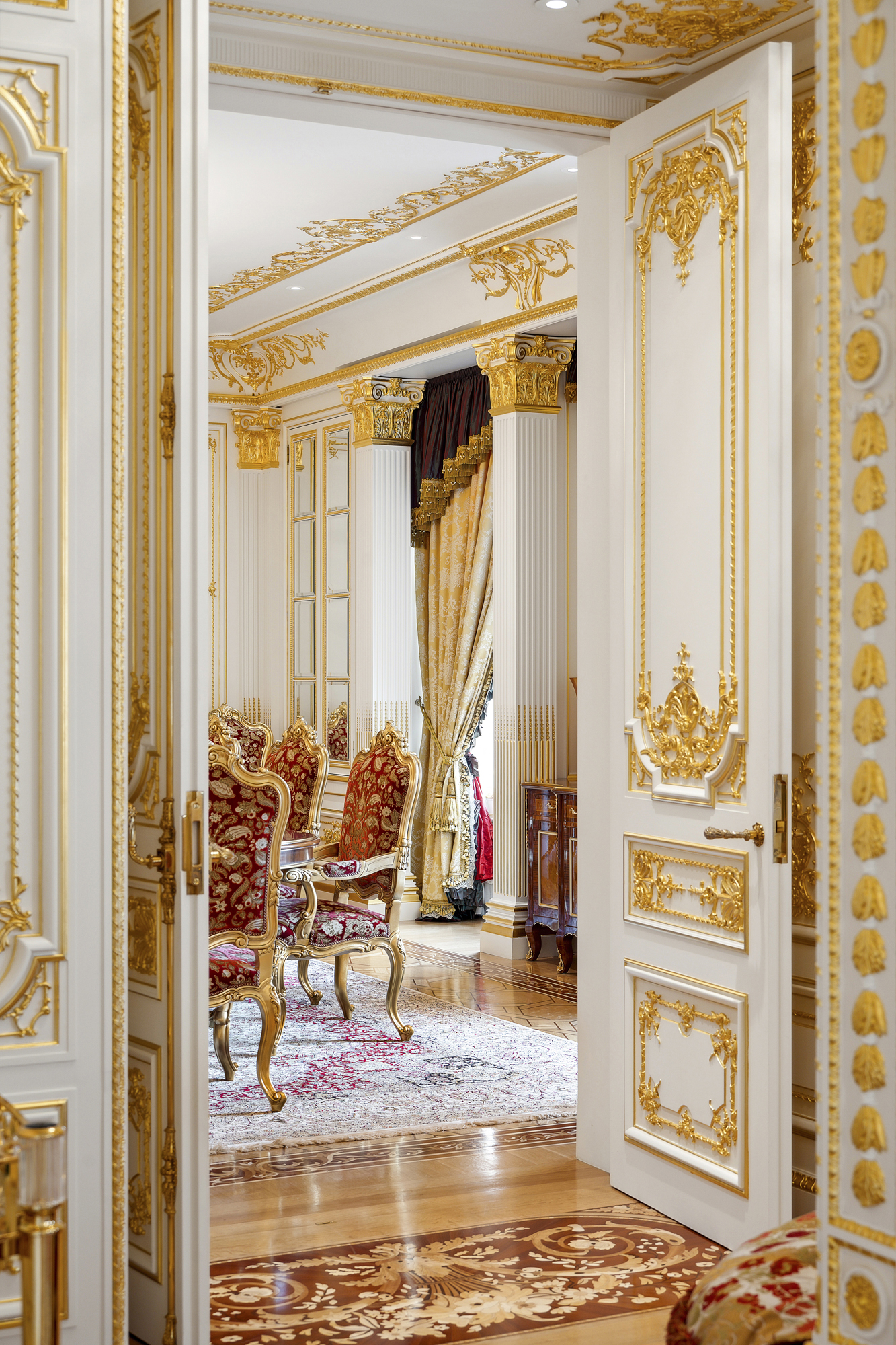1 Central Park South, Unit 10071009 Manhattan, NY 10019 - Photo 15 of 28 a view of swimming pool with a dining table and chairs