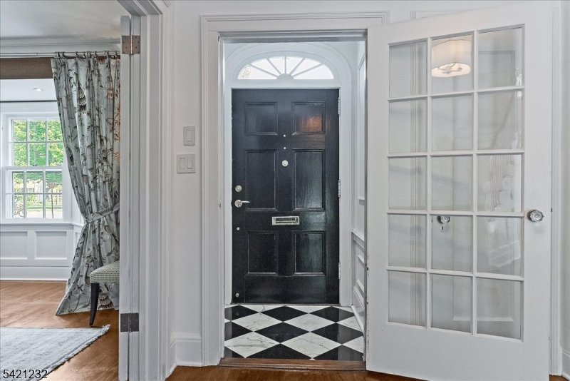430 Ridgewood Avenue Glen Ridge, NJ 07028 - Photo 5 of 50 Gallery Image 5