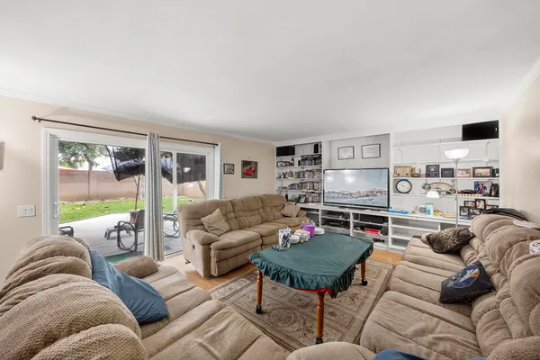$1,299,000 | 718 Kenoak Drive, Placentia, CA 92870
