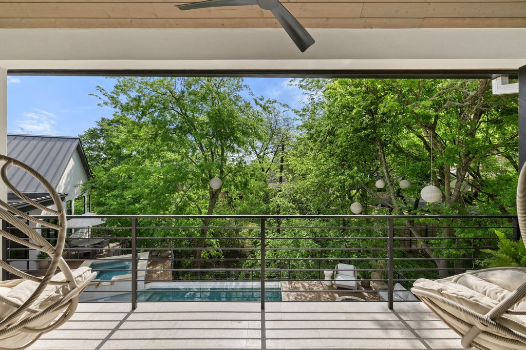 401 Honeycomb Ridge Austin, TX 78746 - Photo 14 of 34