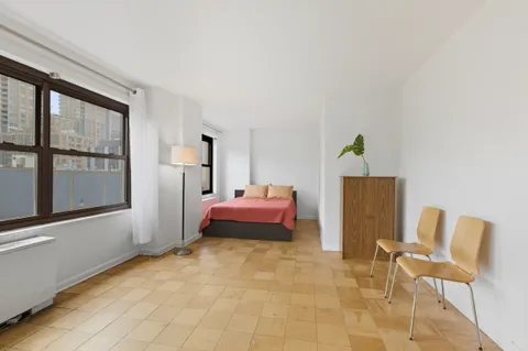 $550,000 | 140 West End Avenue, Unit 6D | Upper West Side