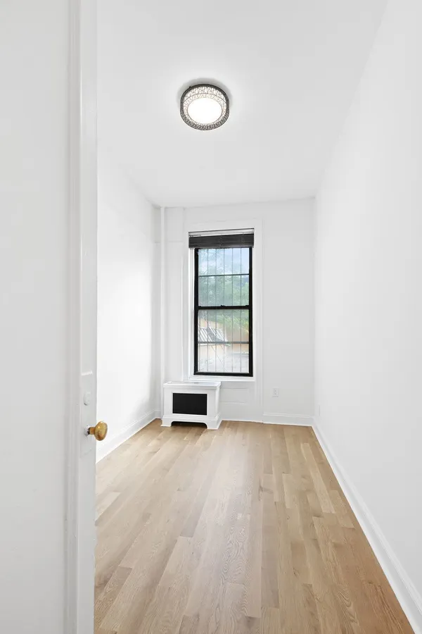 $4,000 | 54 West 89th Street, Unit 3R | Upper West Side