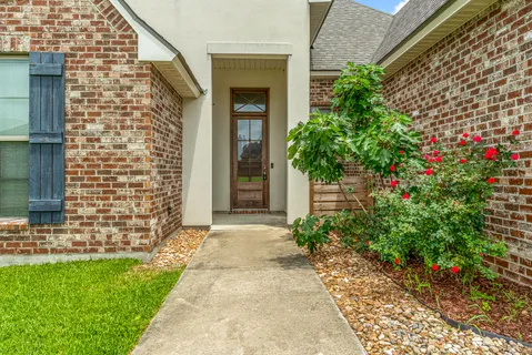 $264,900 | 1748 North Haniel Drive, Lake Charles, LA 70611