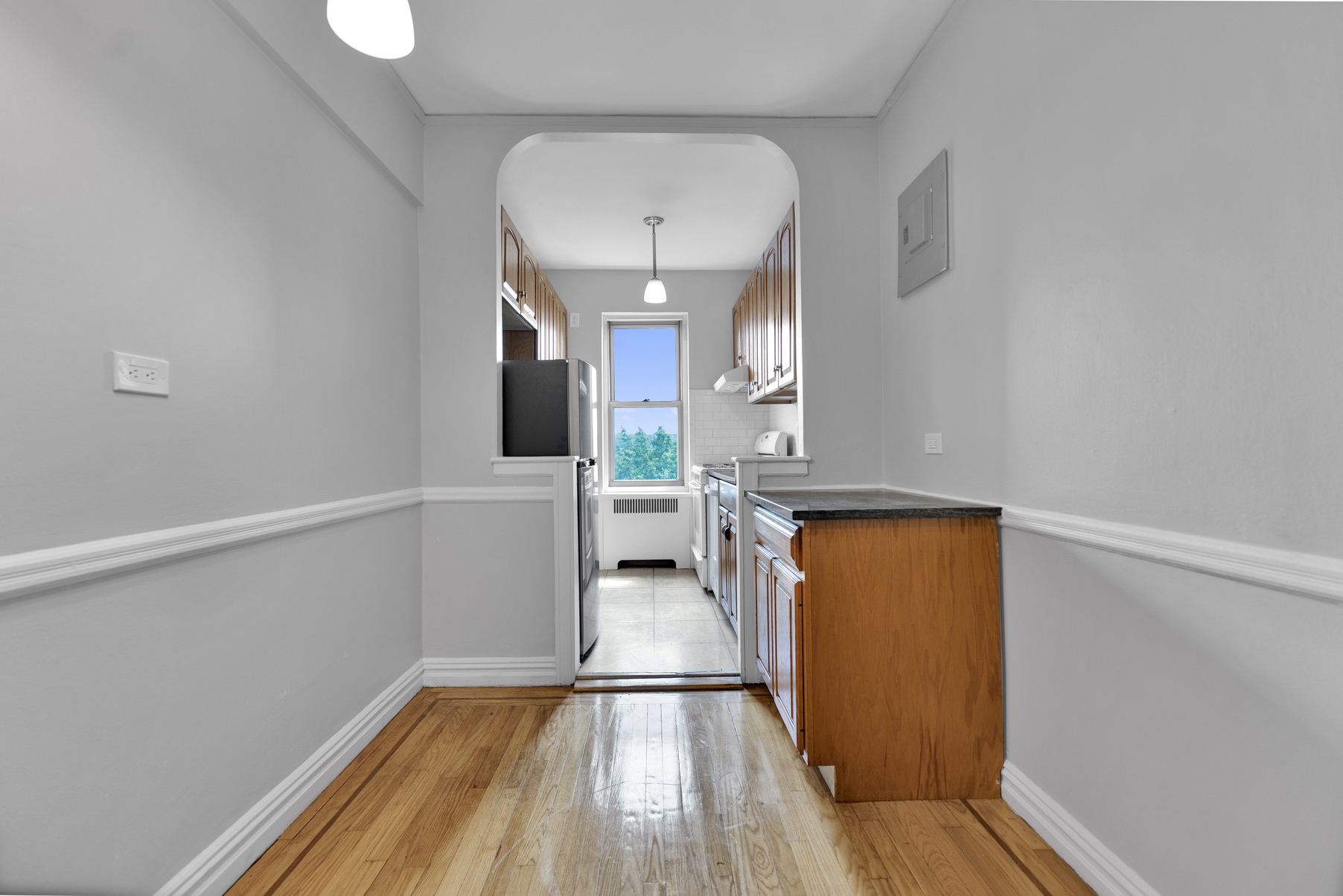 4445 Post Road, Unit 7G Bronx, NY 10471 - Photo 8 of 15 Gallery Image 8