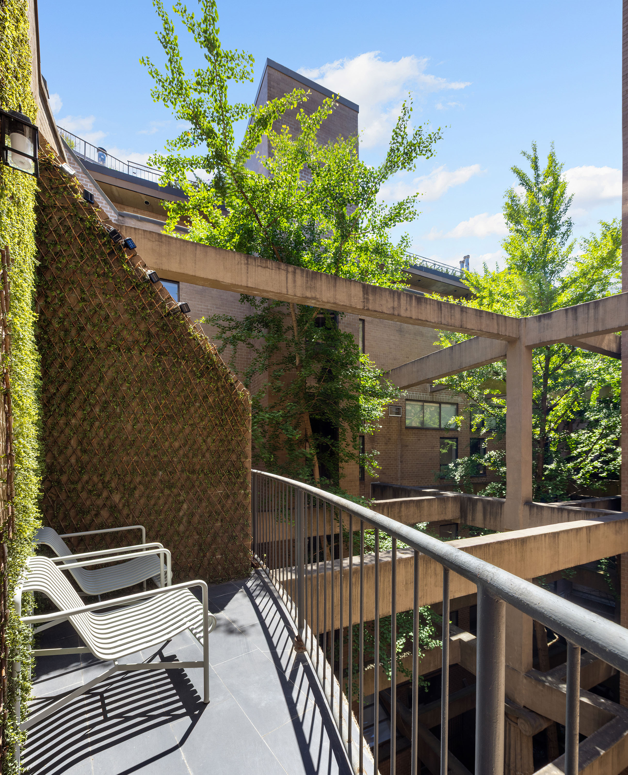 130 Barrow Street, Unit 411 Manhattan, NY 10014 - Photo 12 of 13