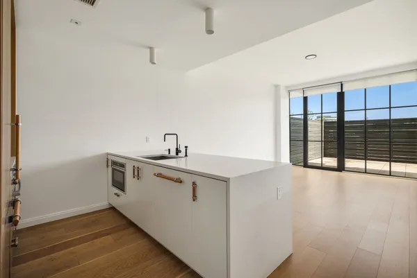 $1,398,000 | 24-22 Jackson Avenue, Unit 311 | Long Island City