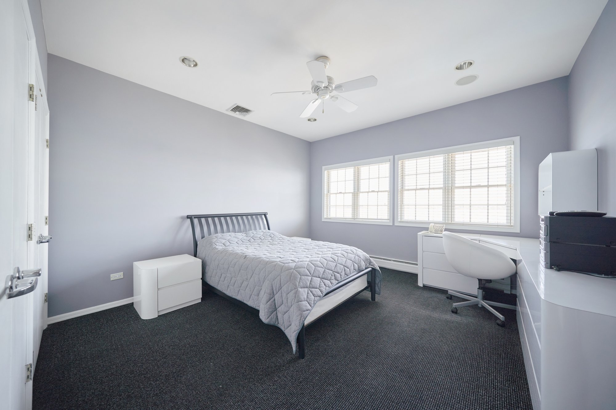 3411 Country Club Road Bronx, NY 10465 - Photo 33 of 54 a bedroom with a bed and a window