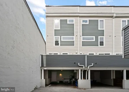 $775,000 | 418 Wallace Street, Philadelphia, PA 19123