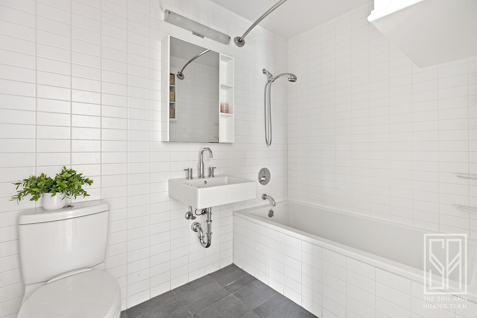 232 7th Street, Unit 2A Brooklyn, NY 11215 - Photo 8 of 11