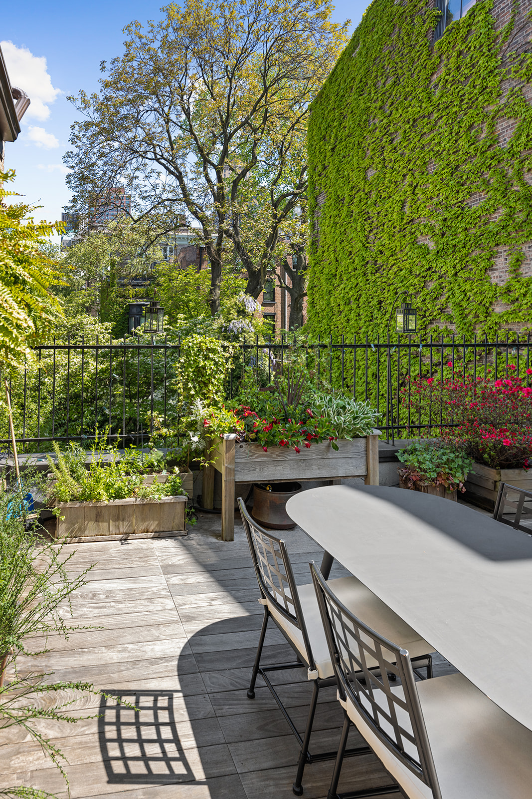 167 Clinton Street, Unit 3 Brooklyn, NY 11201 - Photo 28 of 31 a view of a backyard