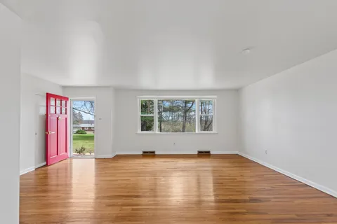 $575,000 | 314 Midfield Drive, Ambler, PA 19002