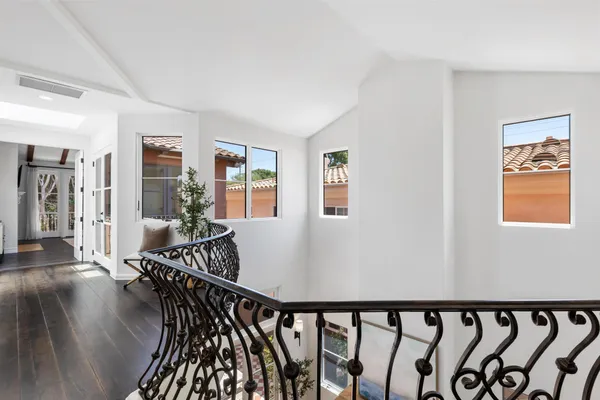 $4,600,000 | 2516 Walnut Avenue, Manhattan Beach, CA 90266
