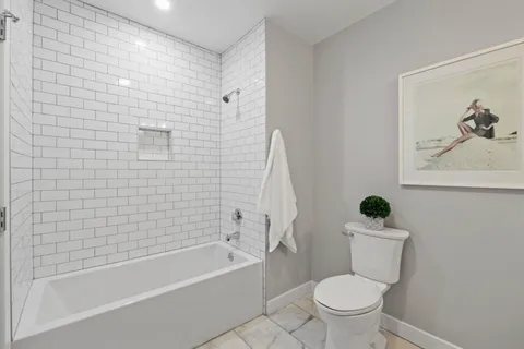 $800,000 | 10 Everett Street, Unit 402, Boston, MA 02128