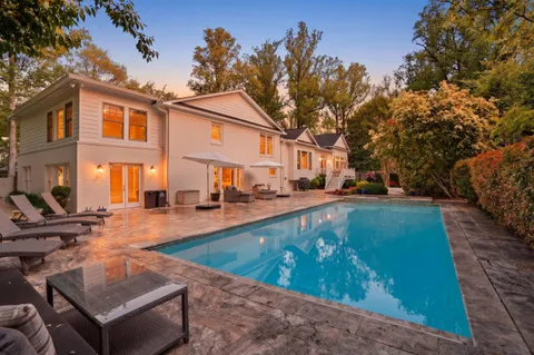 $2,575,000 | 8455 Portland Place, McLean, VA 22102