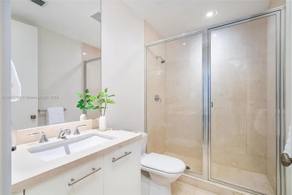 $2,950,000 | 6799 Collins Avenue, Unit 205, Miami Beach, FL 33141