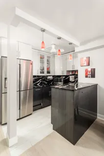$625,000 | 435 East 65th Street, Unit 4E | Lenox Hill