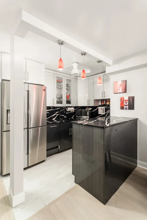 $599,000 | 435 East 65th Street, Unit 4E | Lenox Hill