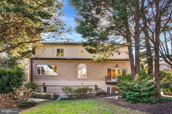 $2,450,000 | 4709 Foxhall Crescent Northwest, Washington, DC 20007