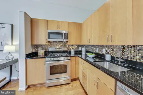 $579,000 | 811 4th Street Northwest, Unit 112, Washington, DC 20001