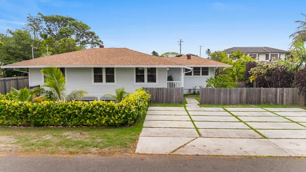 $3,395,000 | 244 Awakea Road, Kailua, HI 96734