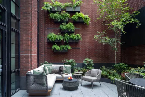 $21,500,000 | 150 Charles Street, Unit M10 | West Village