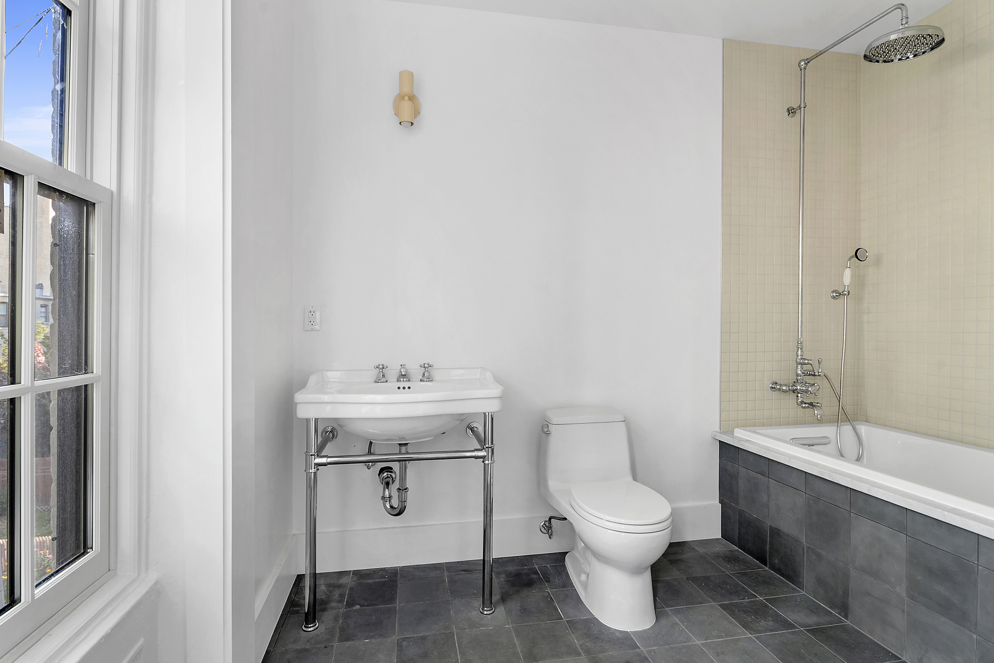 125 Chauncey Street Brooklyn, NY 11233 - Photo 8 of 15