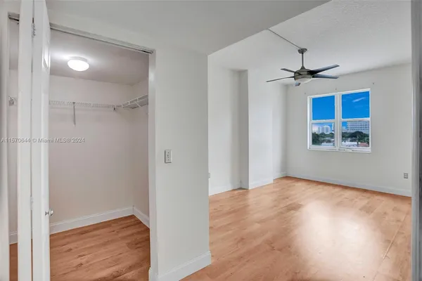 $460,000 | 3000 Coral Way, Unit 412, Miami, FL 33145