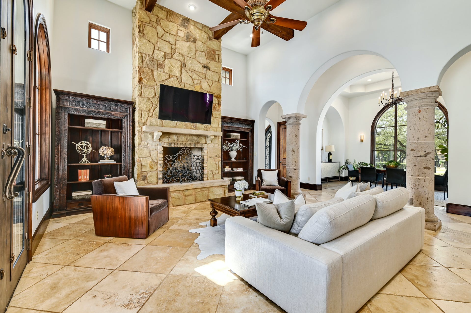 8408 Calera Drive Austin, TX 78735 - Photo 4 of 20