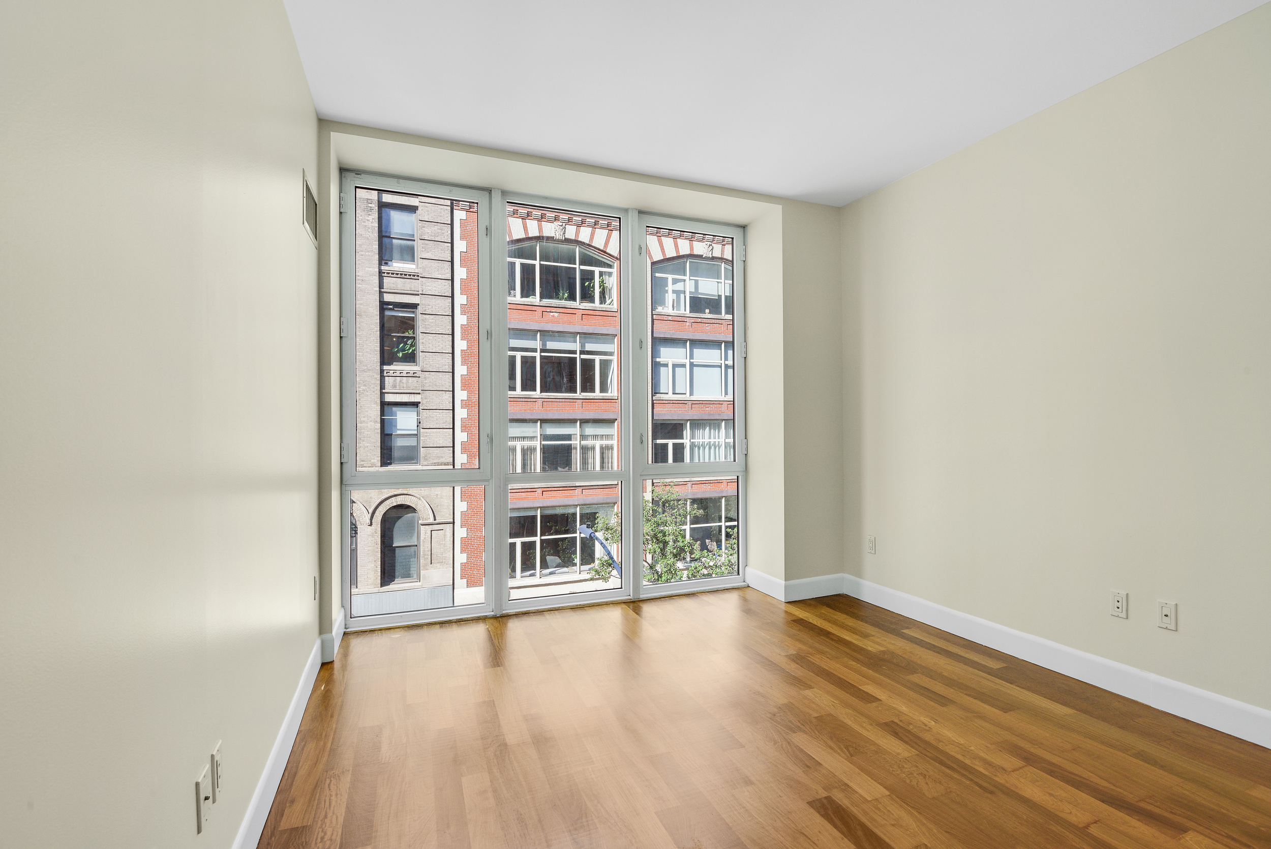 130 West 20th Street, Unit 4B Manhattan, NY 10011 - Photo 7 of 12
